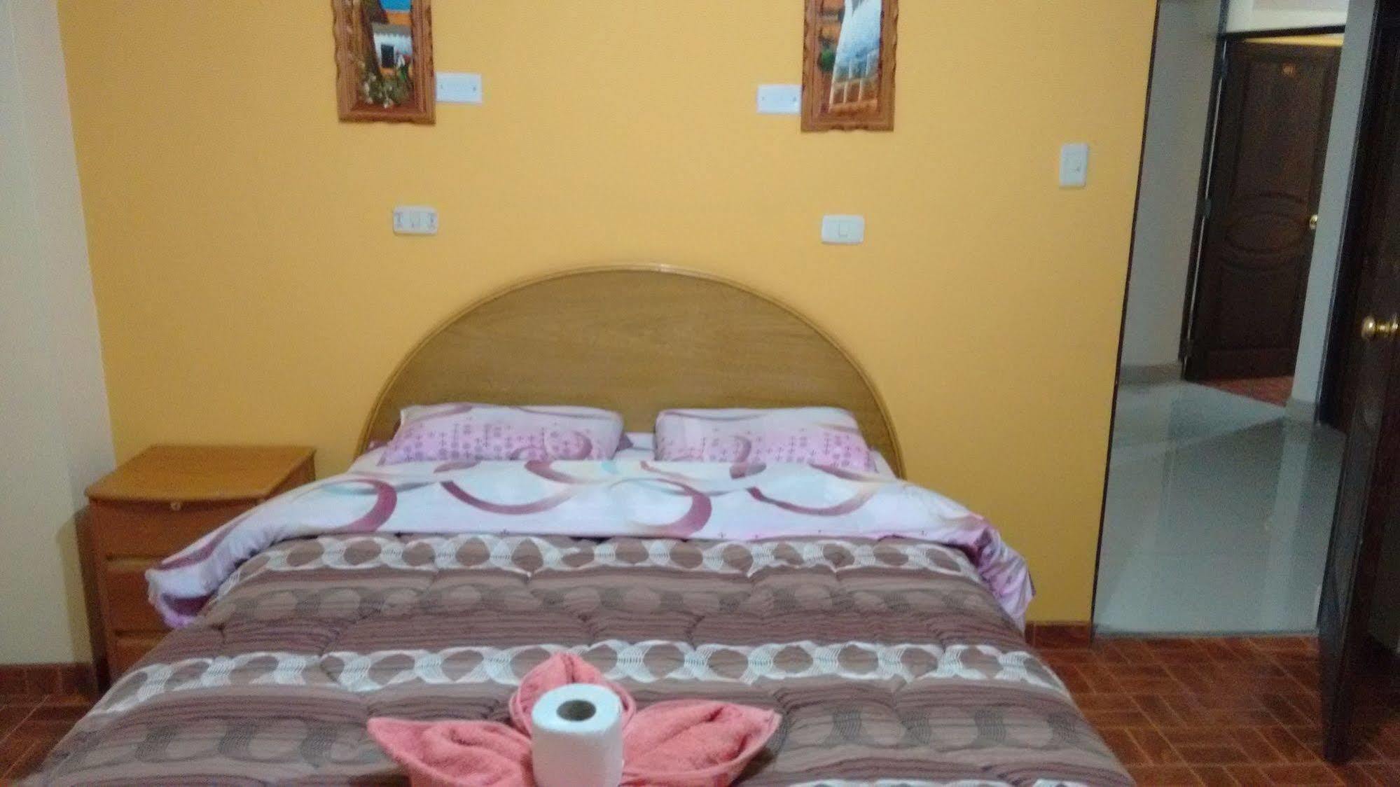 Bunker Hostal Cusco Bagian luar foto
